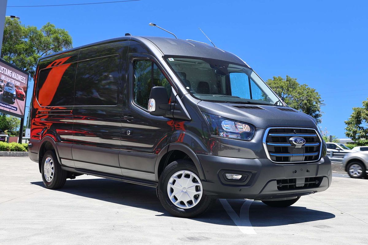2023 Ford E-Transit 420L VO Mid Roof
