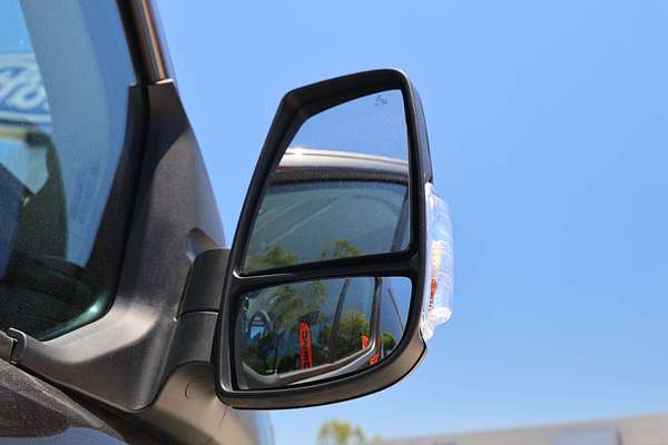 2023 Ford E-Transit 420L VO Mid Roof