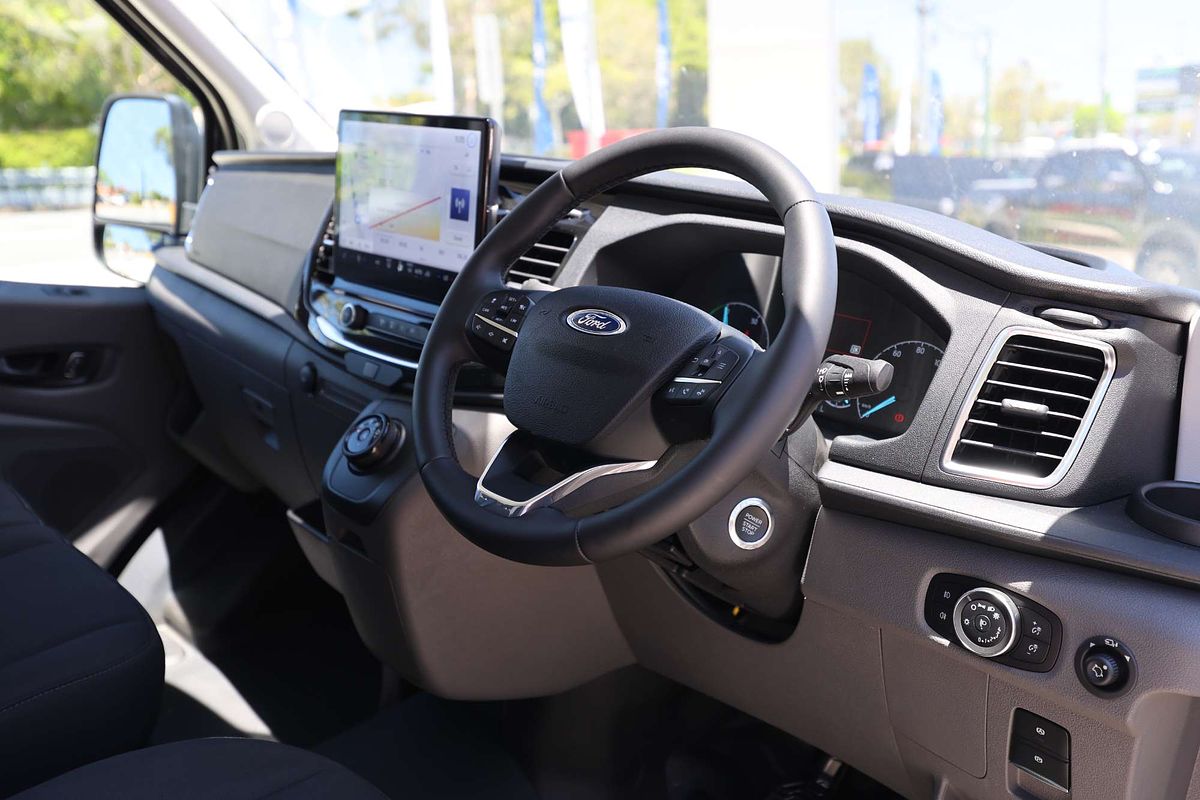 2023 Ford E-Transit 420L VO Mid Roof