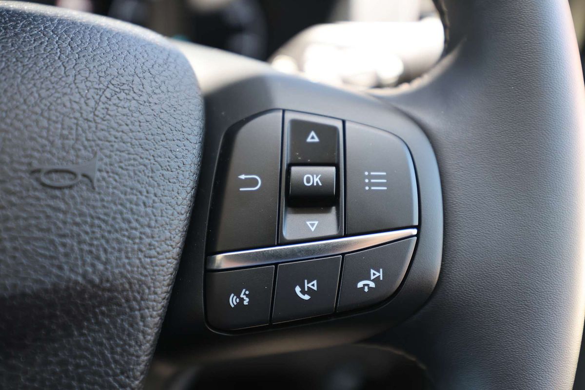 2023 Ford E-Transit 420L VO Mid Roof