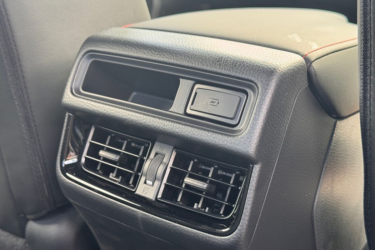 2025 Isuzu D-MAX X-TERRAIN 4X4