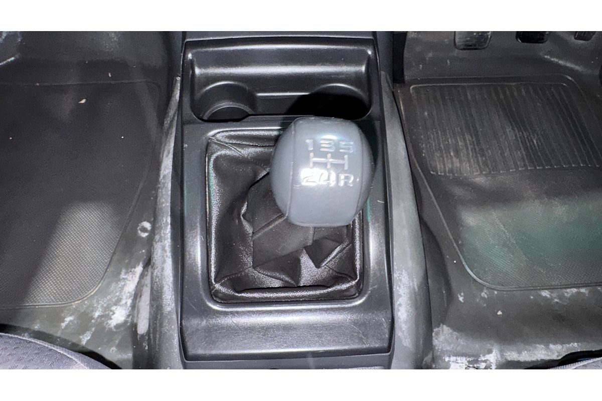 2012 Isuzu D-MAX SX 4X4