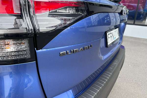 2025 Subaru Forester Hybrid Touring S6