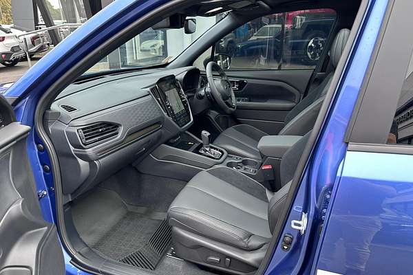 2025 Subaru Forester Hybrid Touring S6