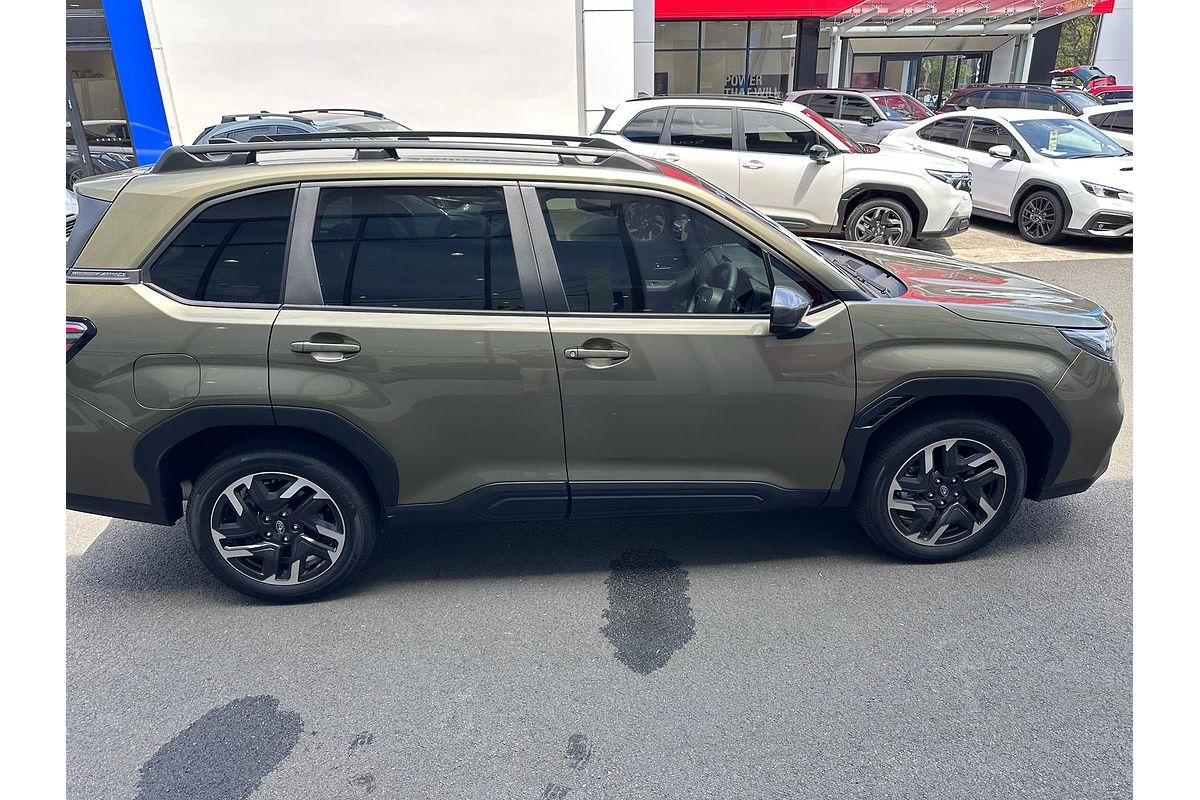 2025 Subaru Forester Premium S6