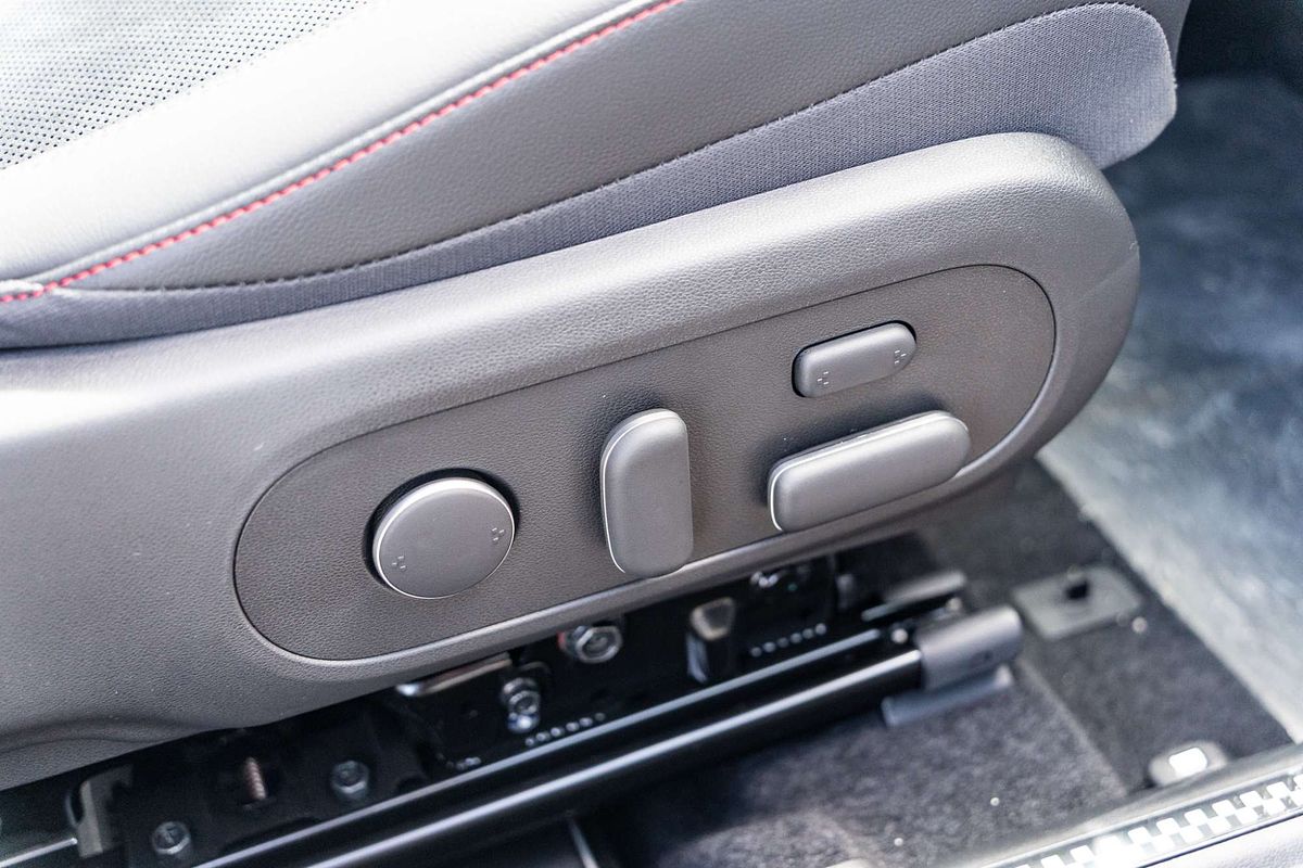 2025 Hyundai Kona Premium N Line SX2.V3