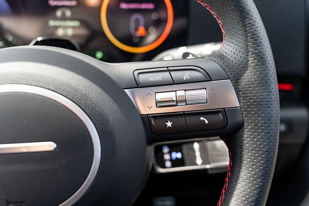 2025 Hyundai Kona Premium N Line SX2.V3