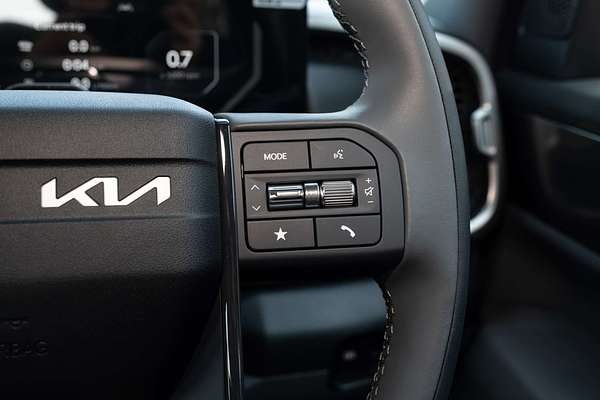 2025 Kia Tasman SX TK 4X4