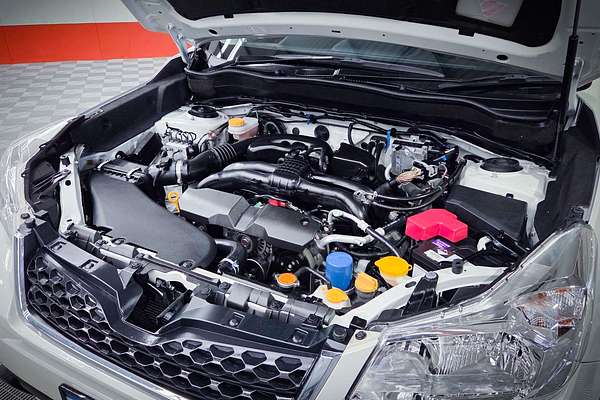 2015 Subaru Forester 2.0i-L S4