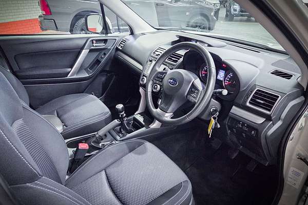 2015 Subaru Forester 2.0i-L S4