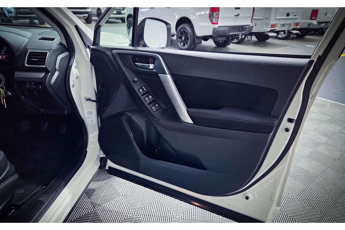 2015 Subaru Forester 2.0i-L S4