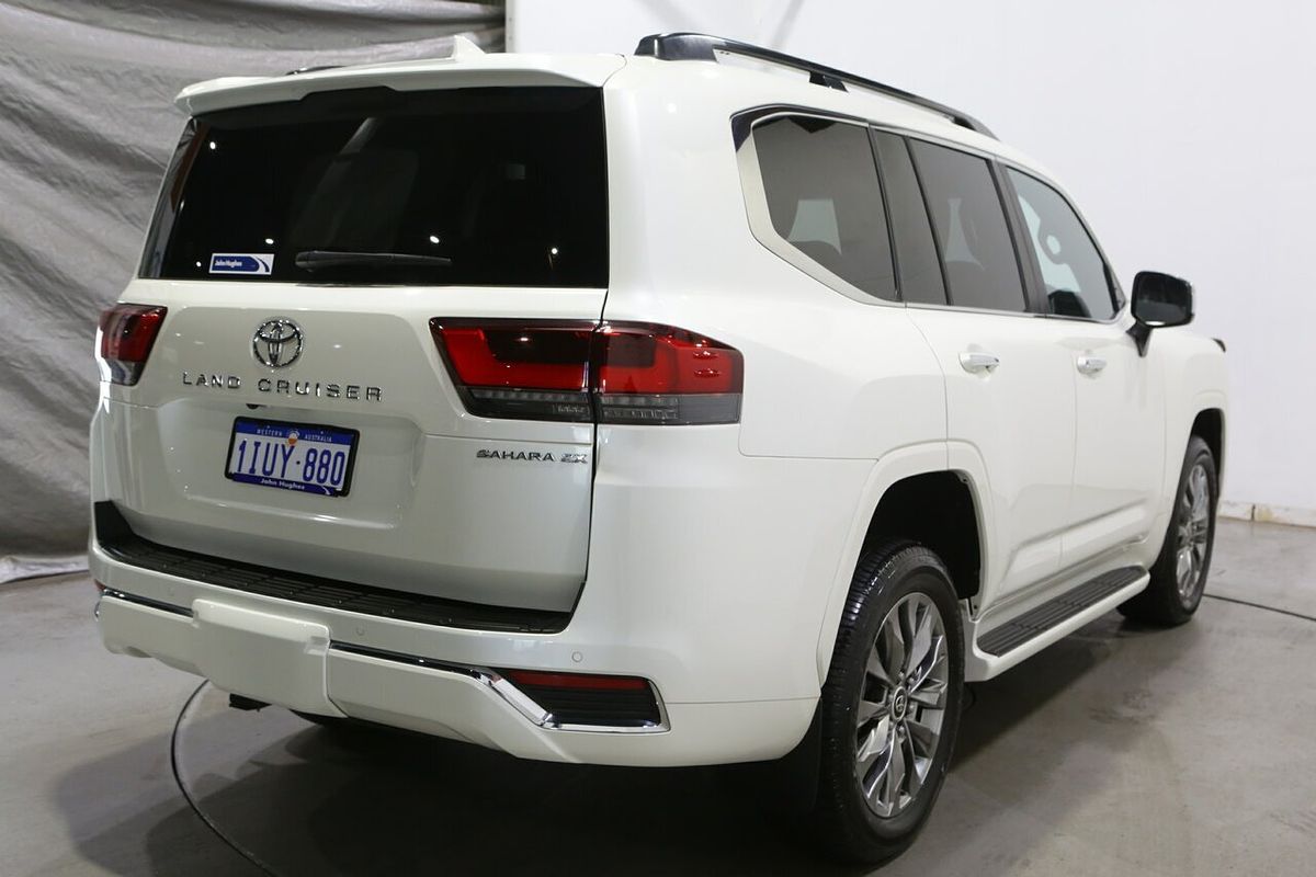 2022 Toyota Landcruiser Sahara ZX FJA300R