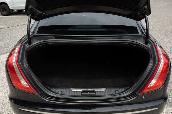 2011 Jaguar XJ Premium Luxury X351 LWB