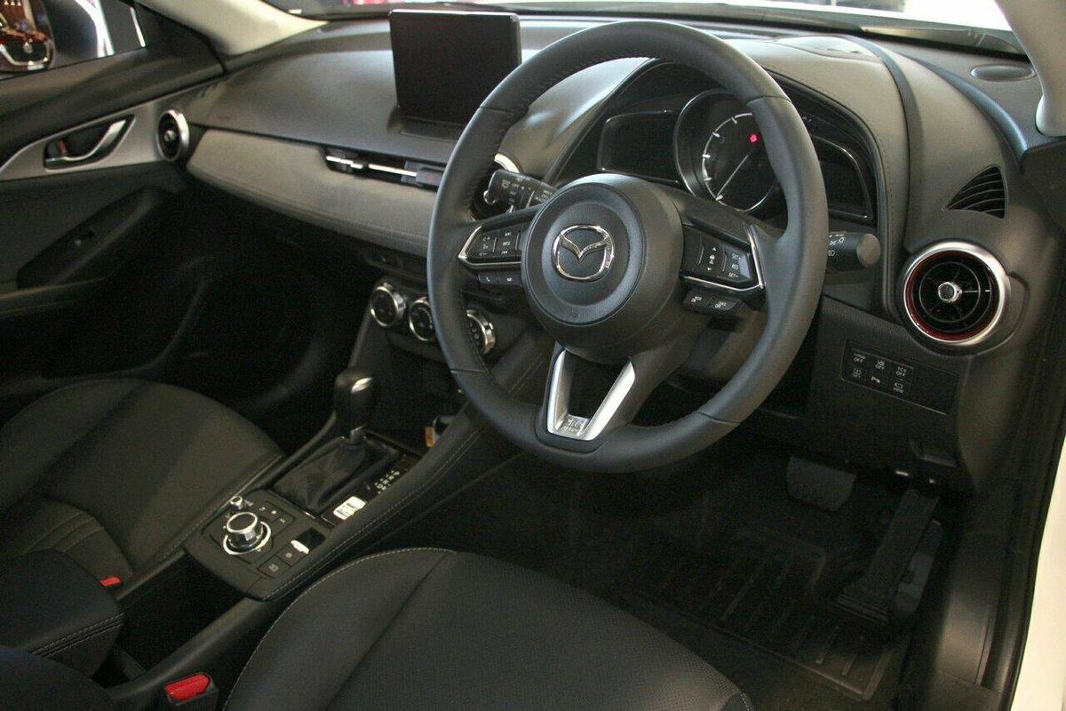 2025 Mazda CX-3 G20 Akari DK