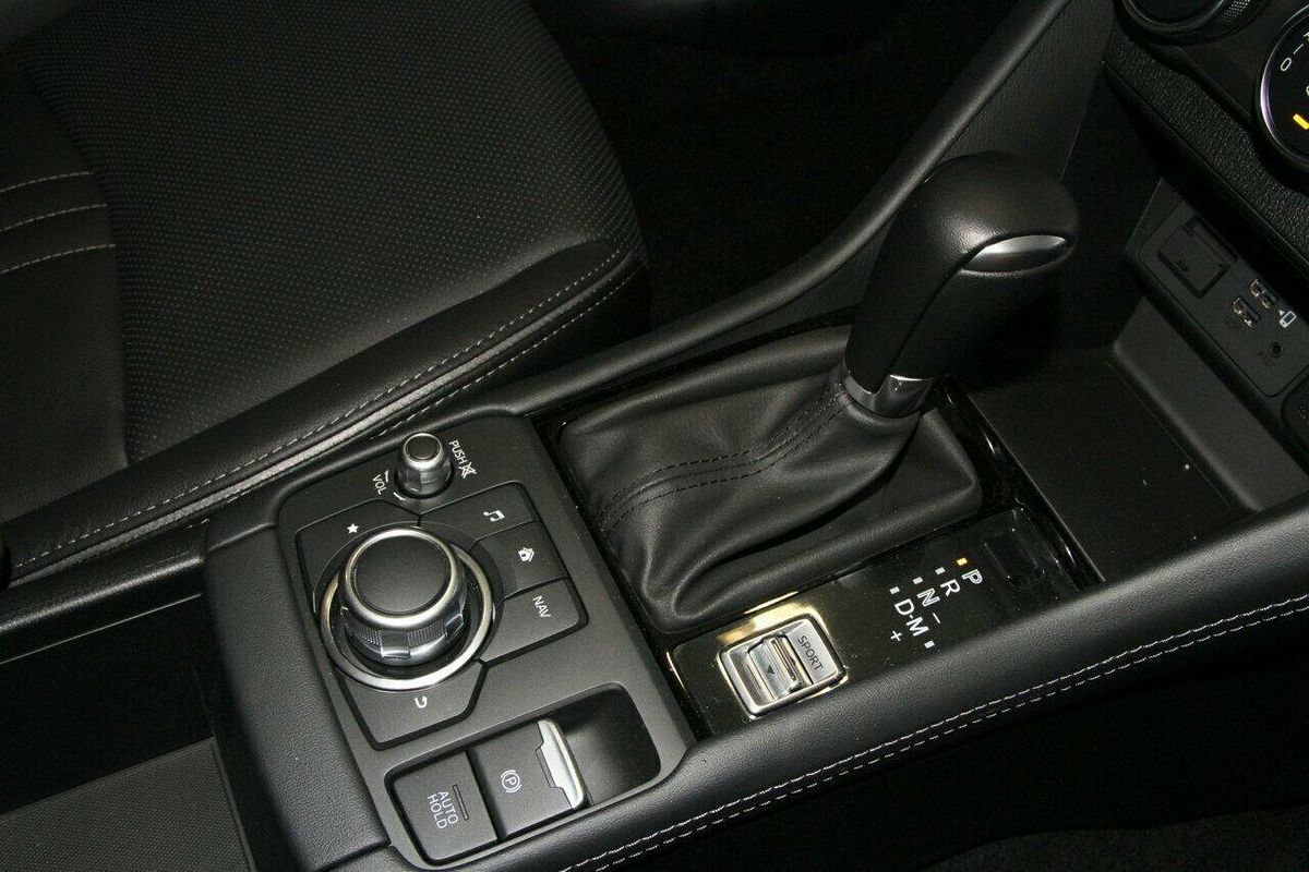 2025 Mazda CX-3 G20 Akari DK