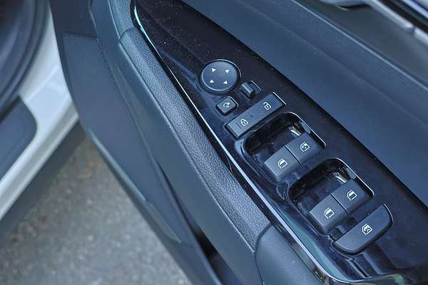 2025 Kia Sportage HEV SX NQ5