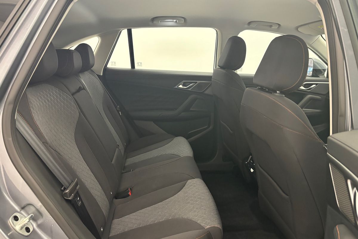 2024 MG HS Vibe AS33