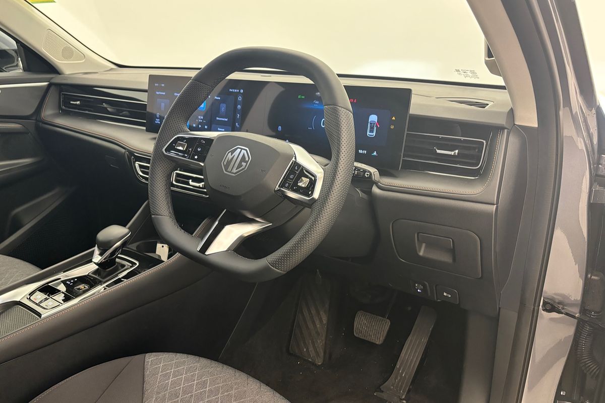 2024 MG HS Vibe AS33