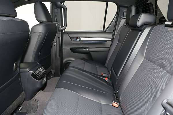 2025 Toyota Hilux Rogue 48V GUN126R 4X4