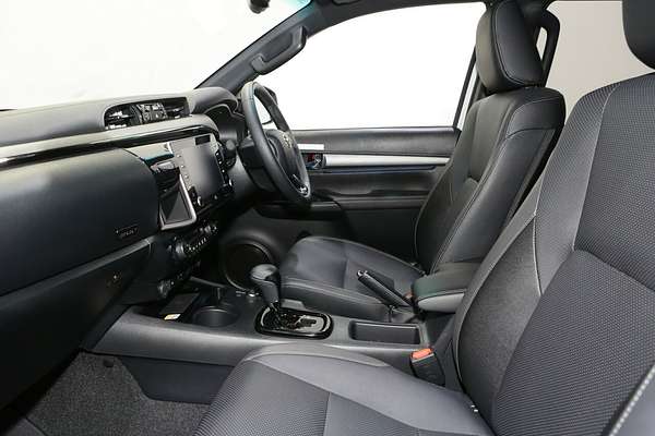 2025 Toyota Hilux Rogue 48V GUN126R 4X4