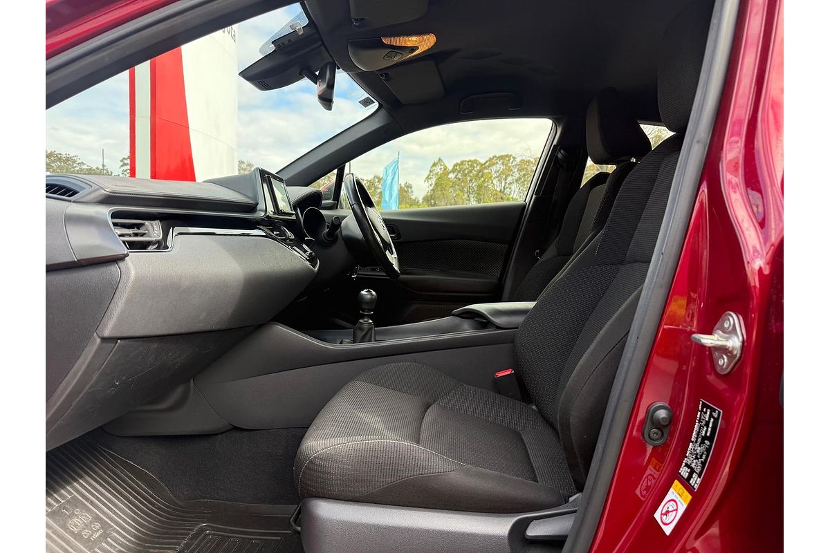 2019 Toyota C-HR NGX10R