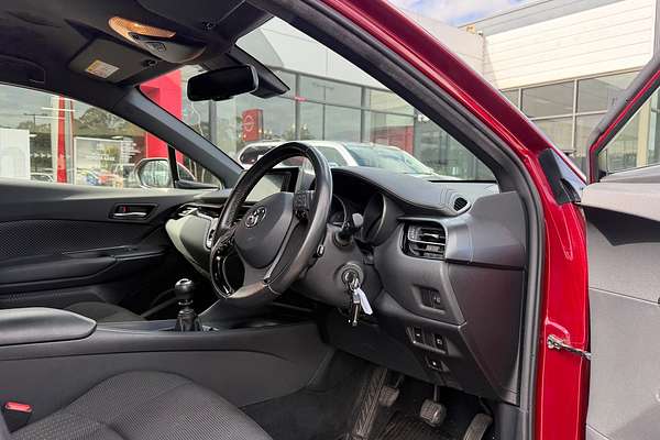 2019 Toyota C-HR NGX10R