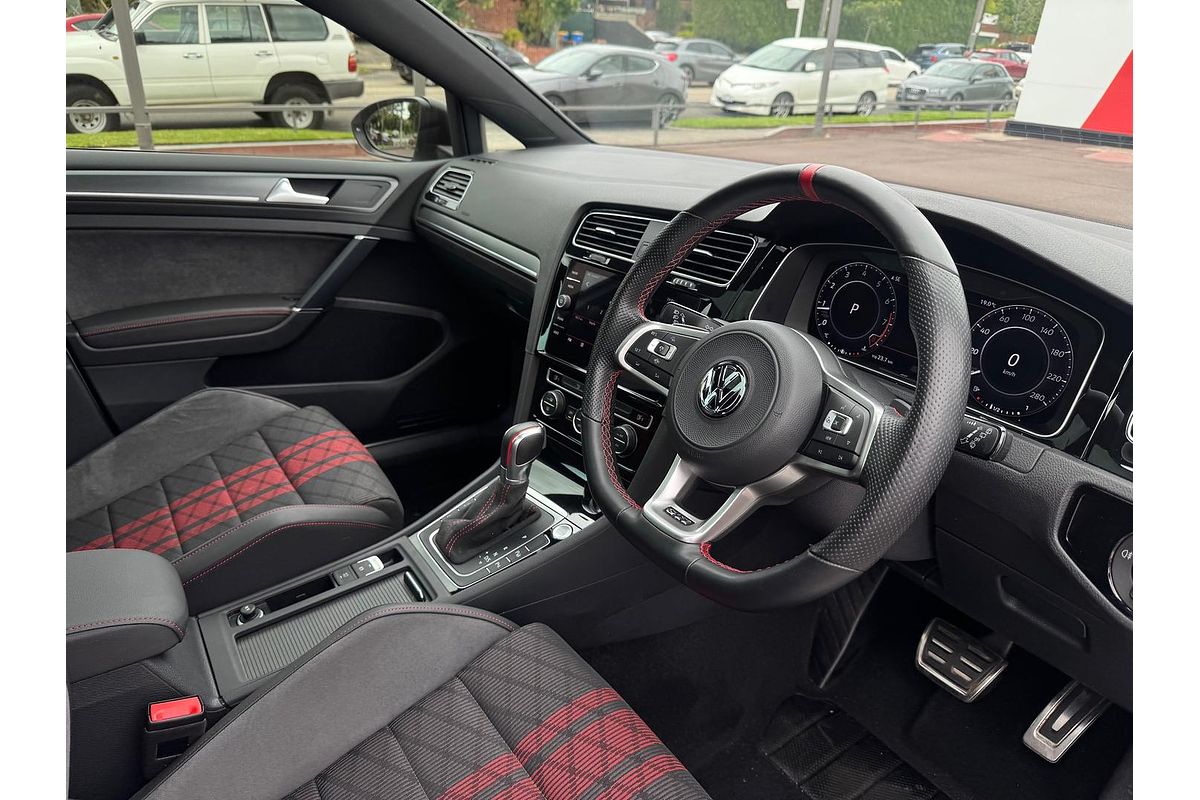 2020 Volkswagen Golf GTI TCR 7.5