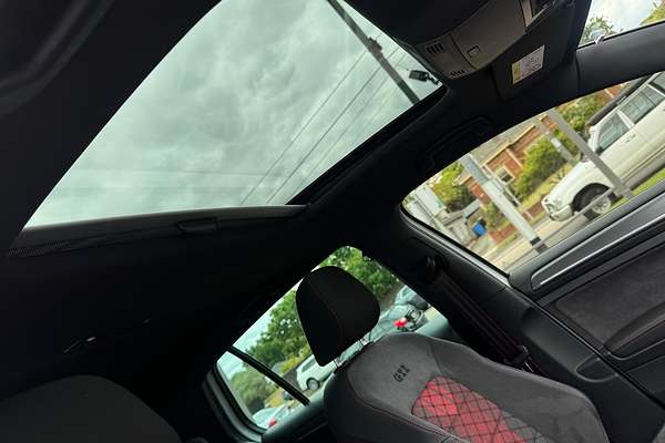 2020 Volkswagen Golf GTI TCR 7.5