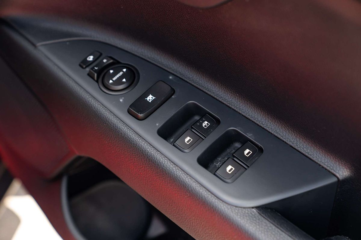 2024 Kia Stonic S YB