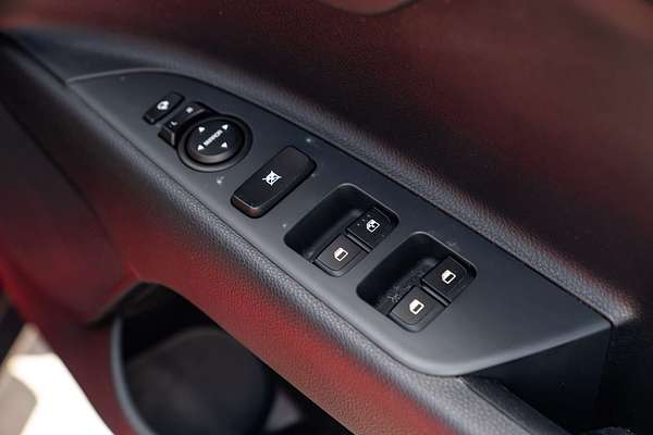 2024 Kia Stonic S YB