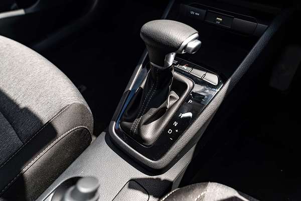 2024 Kia Stonic S YB