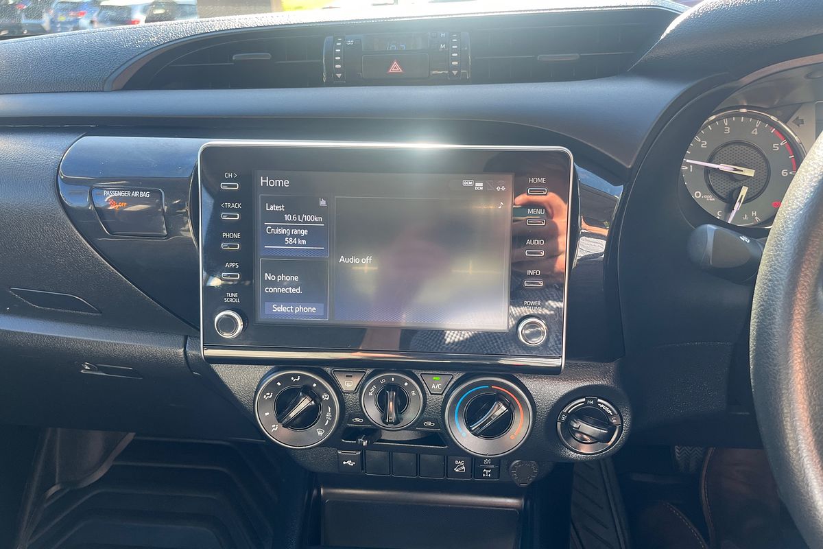 2024 Toyota Hilux SR GUN126R 4X4