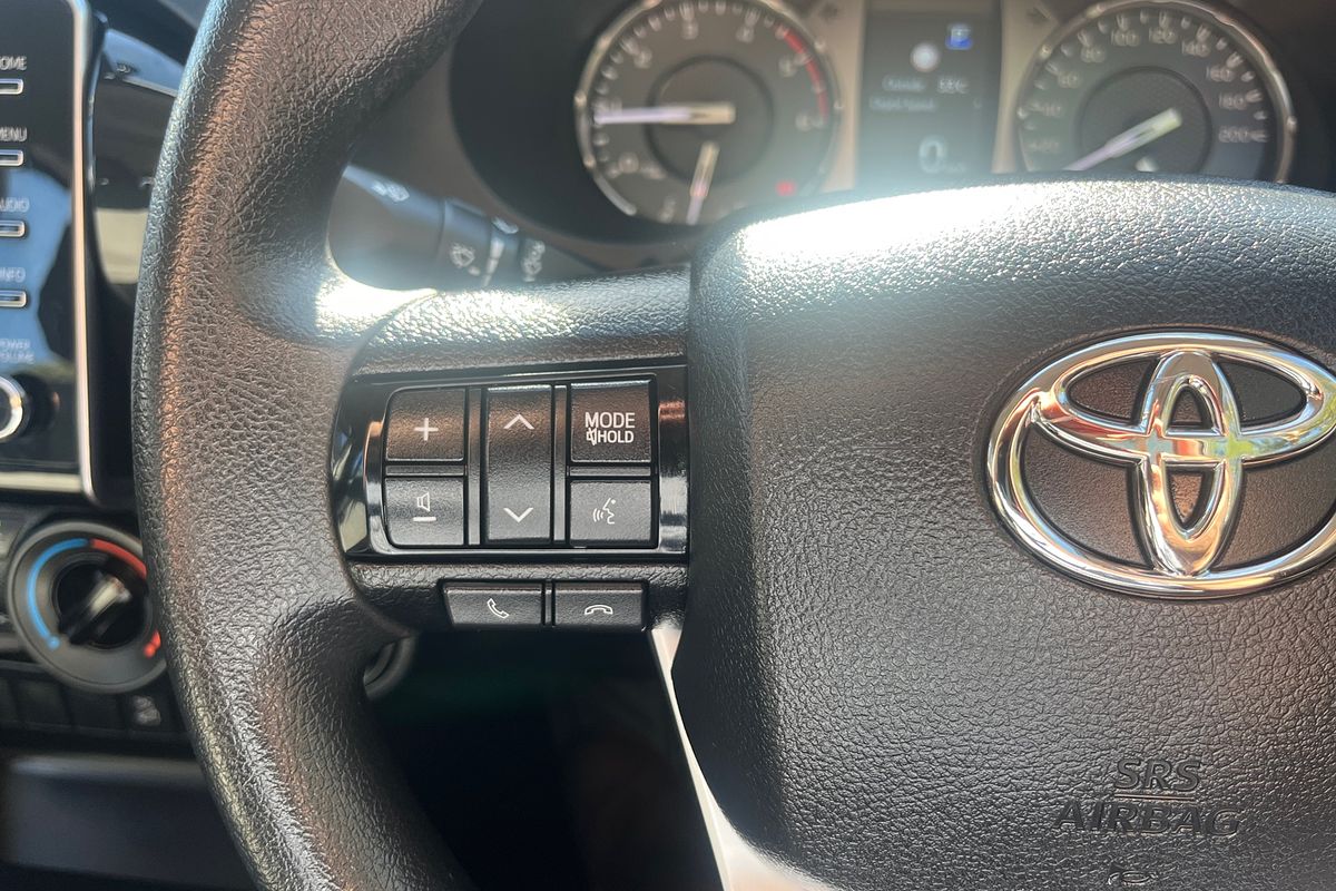 2024 Toyota Hilux SR GUN126R 4X4