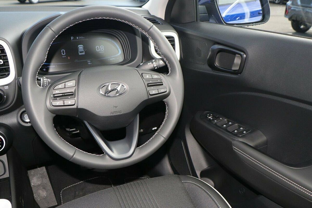 2025 Hyundai Venue Elite QX.V5