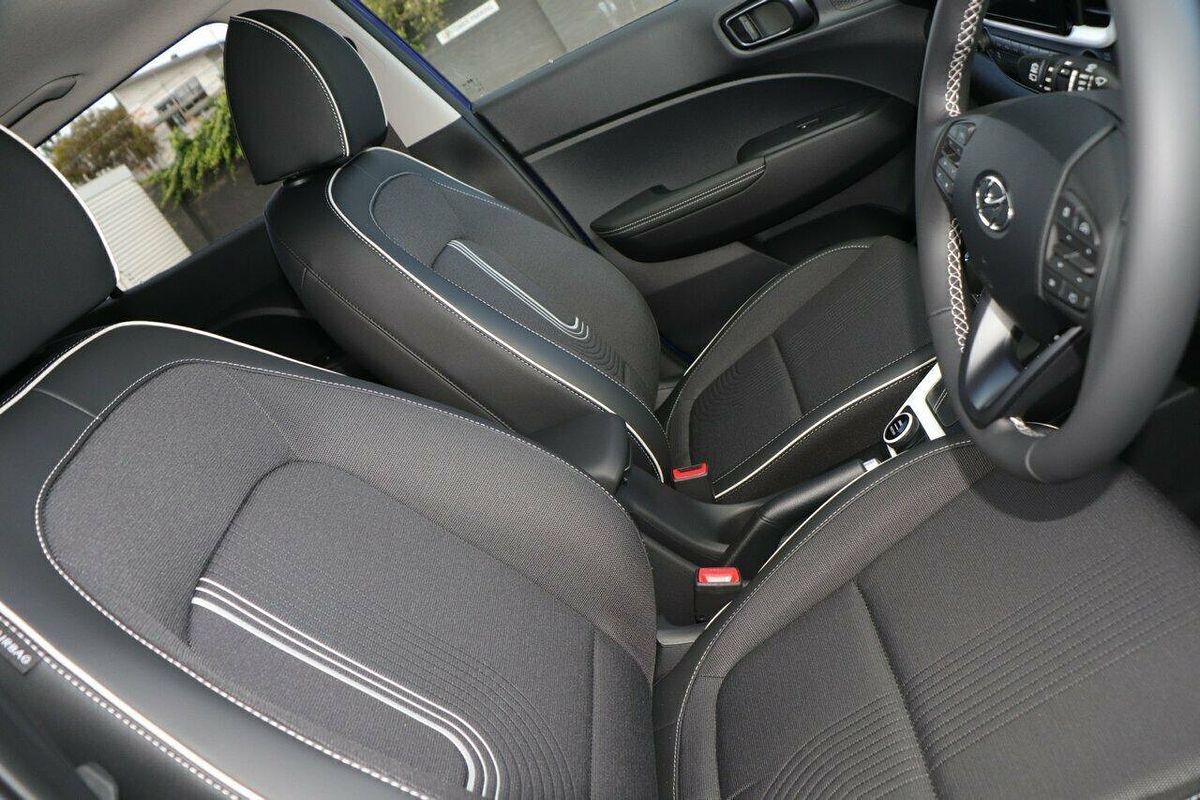 2025 Hyundai Venue Elite QX.V5