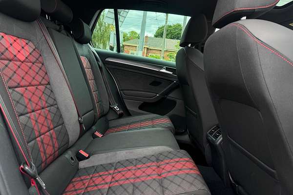 2020 Volkswagen Golf GTI TCR 7.5