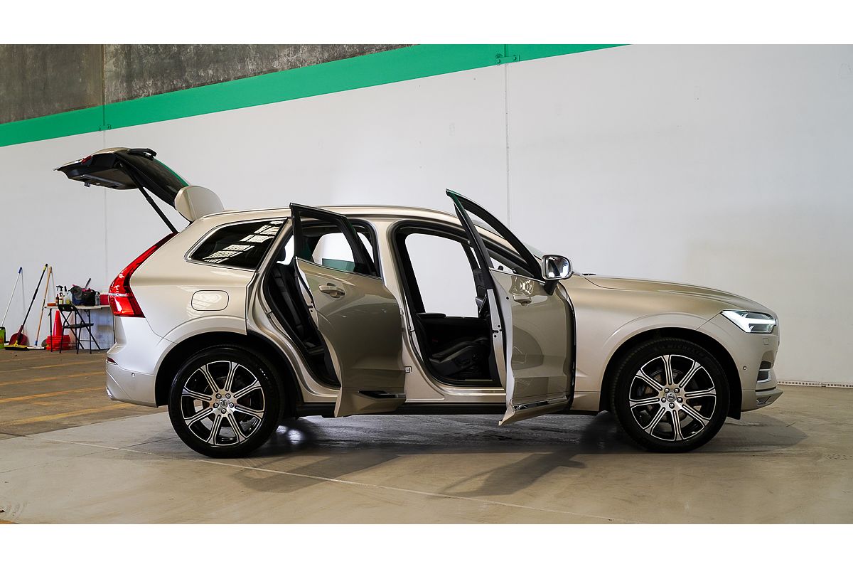 2021 Volvo XC60 T5 Inscription