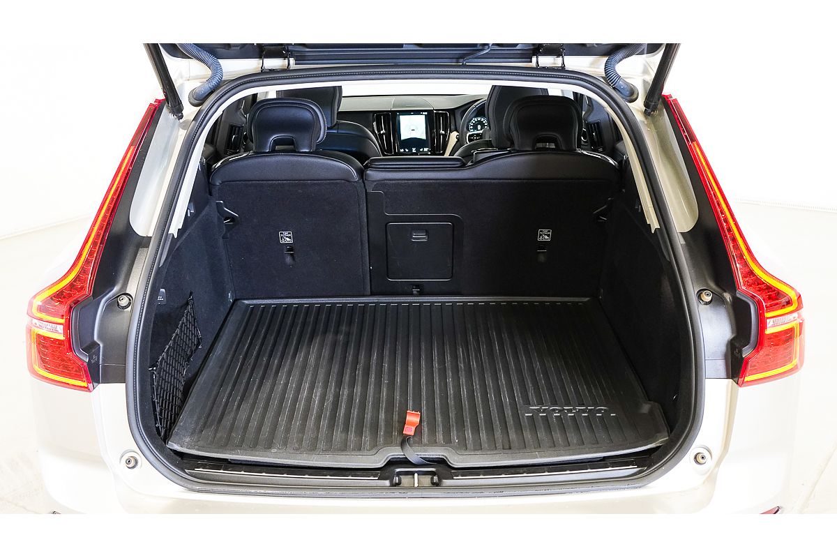 2021 Volvo XC60 T5 Inscription