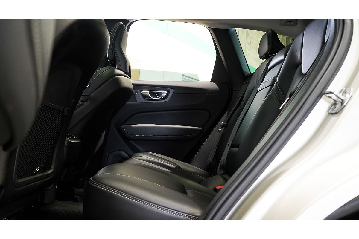 2021 Volvo XC60 T5 Inscription