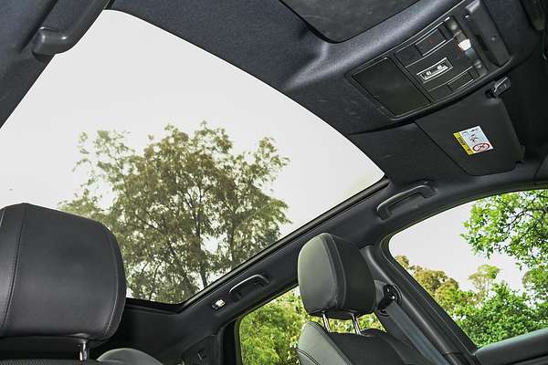 2020 Land Rover Discovery Sport P200 S L550