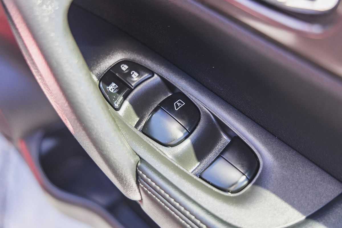 2018 Nissan X-TRAIL ST-L T32 Series II