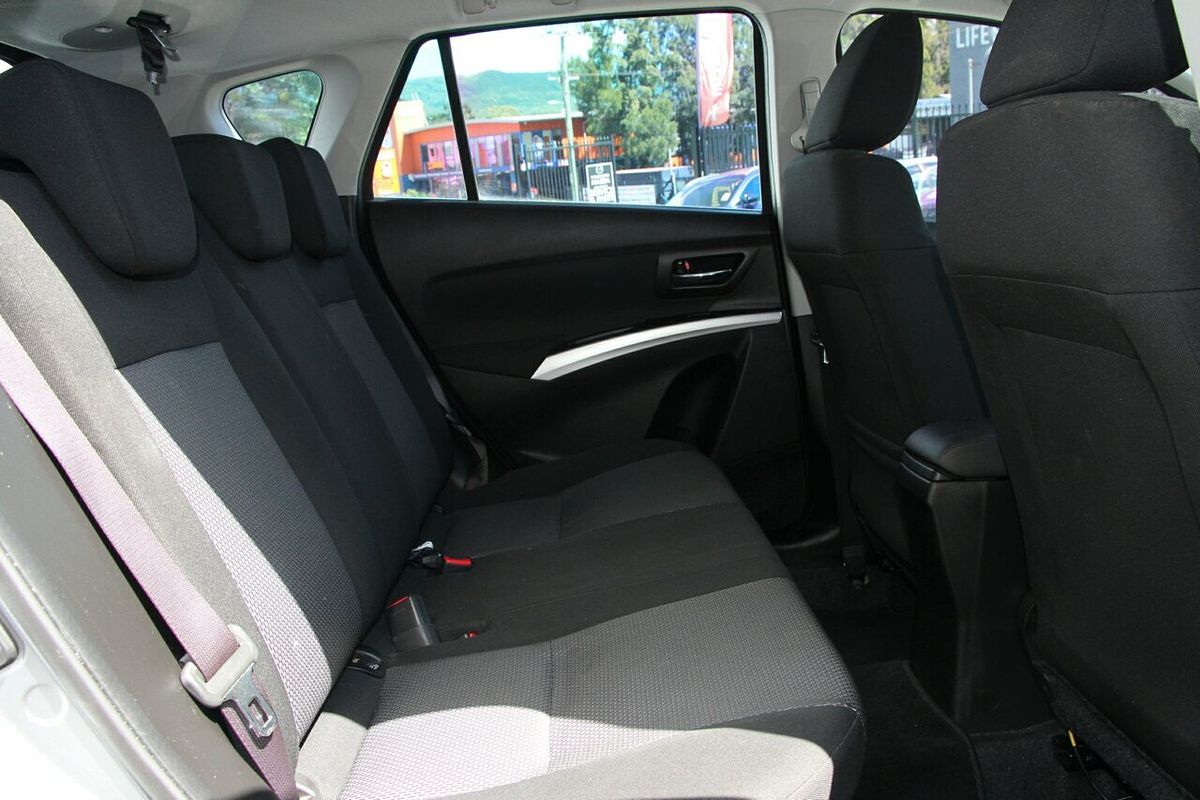 2015 Suzuki S-Cross GL JY