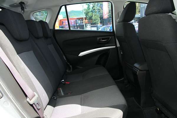 2015 Suzuki S-Cross GL JY