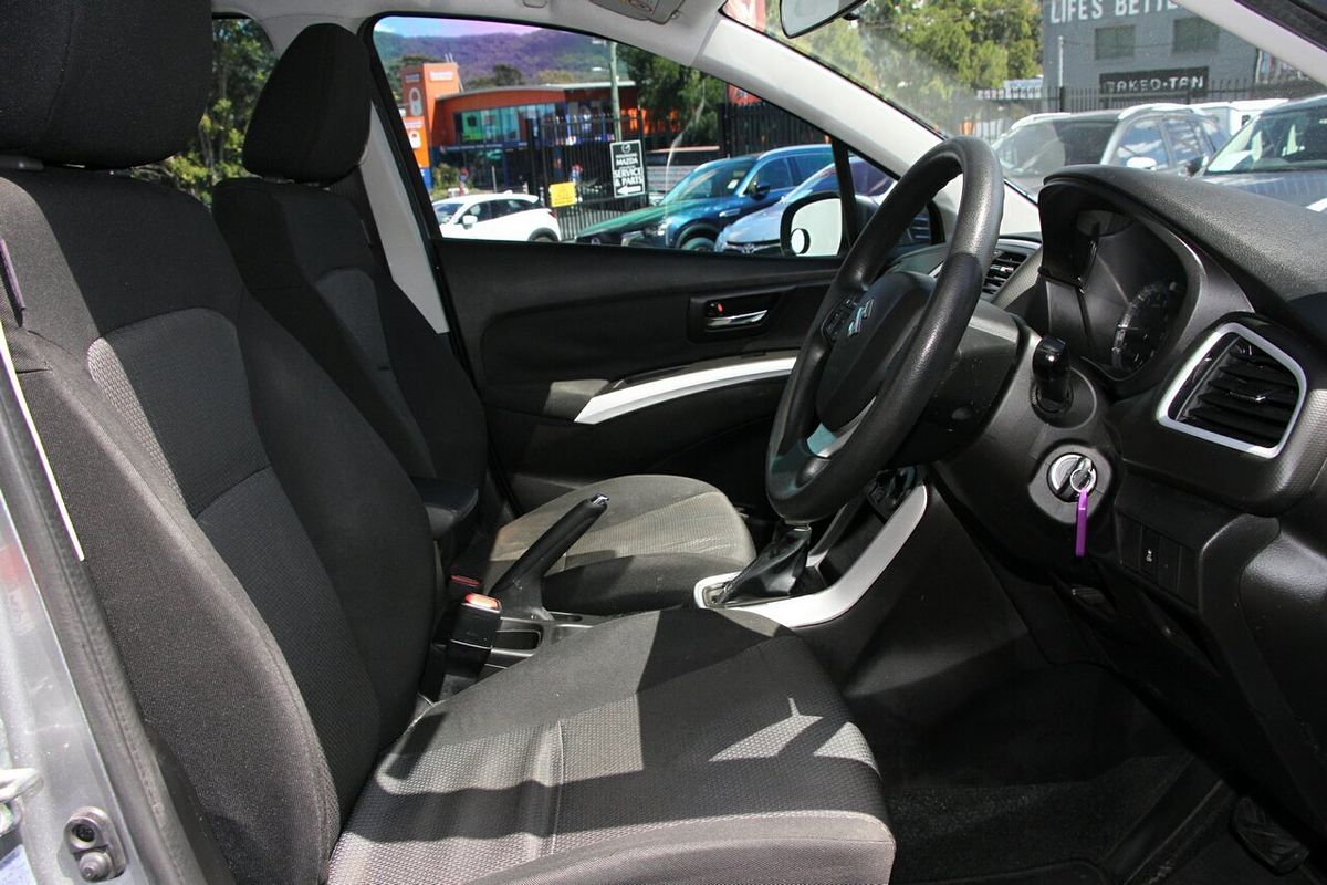 2015 Suzuki S-Cross GL JY