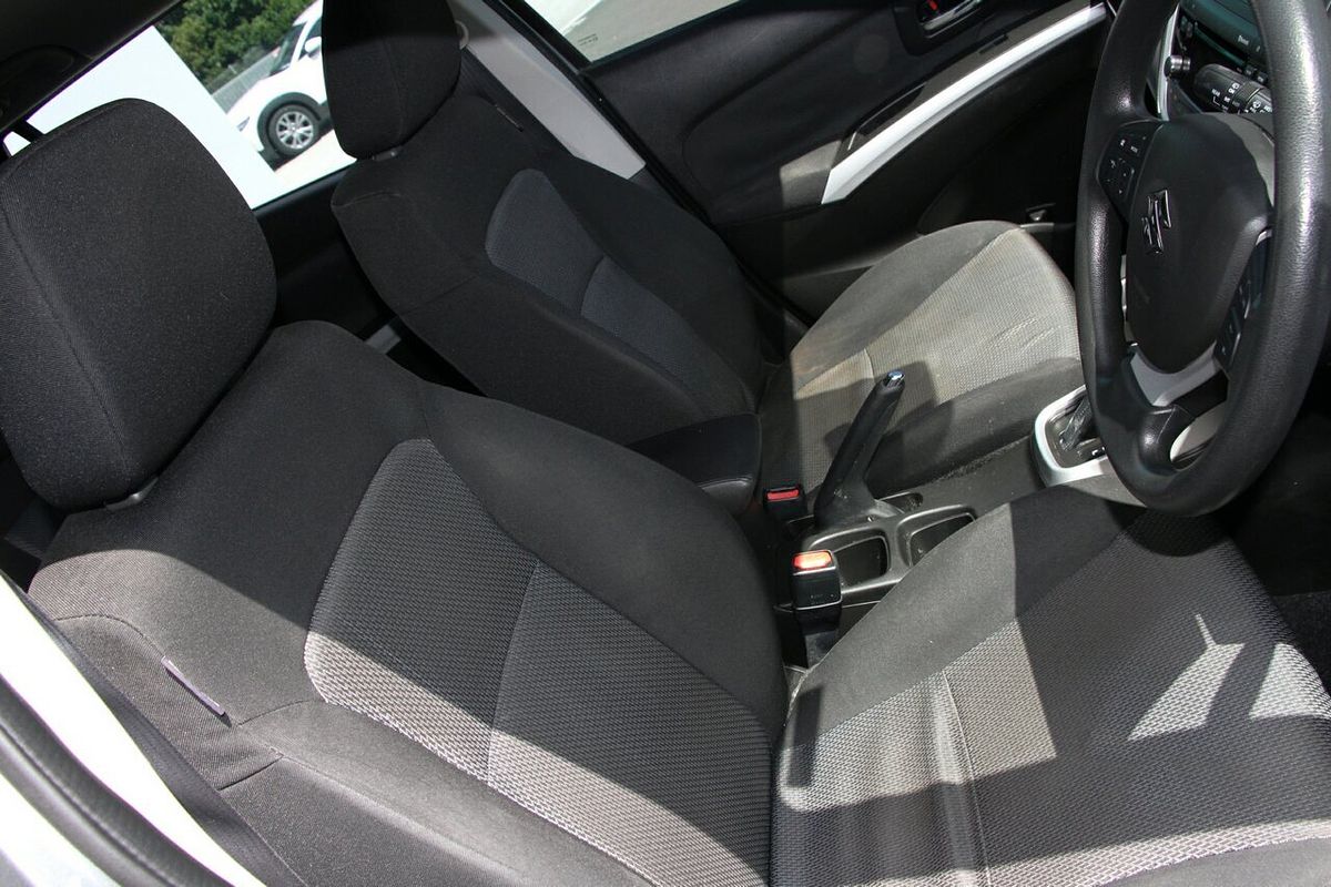 2015 Suzuki S-Cross GL JY