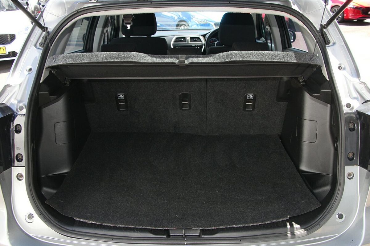 2015 Suzuki S-Cross GL JY