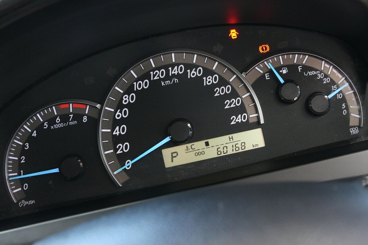 2016 Toyota Camry Atara S ASV50R