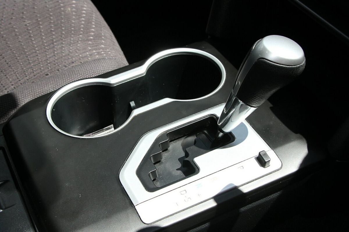 2016 Toyota Camry Atara S ASV50R