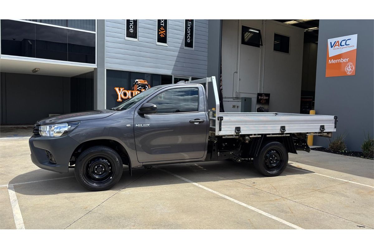 2022 Toyota Hilux Workmate TGN121R 4x2