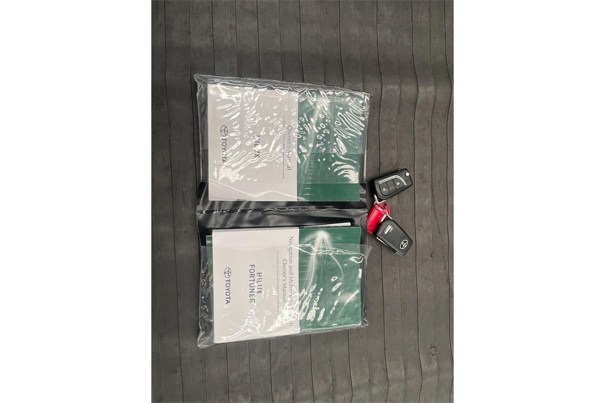 2022 Toyota Hilux Workmate TGN121R 4x2